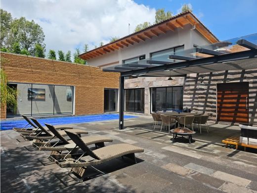 Complexes résidentiels à Valle de Bravo, Estado de México