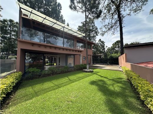 Appartementencomplex in Valle de Bravo, Mexico (staat)