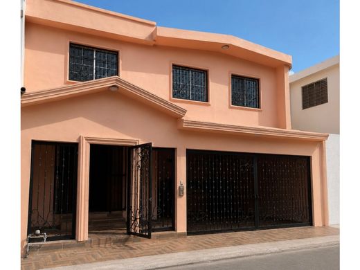 Luxury home in Monterrey, Nuevo León