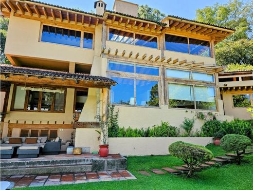 豪宅  Valle de Bravo, 墨西哥州