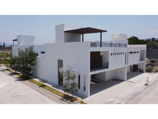 Casa di lusso a Zamora, Michoacán