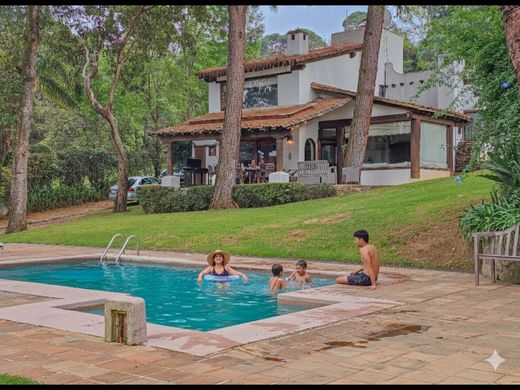 Luxury home in Valle de Bravo, Estado de México