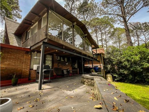 Chalet en Valle de Bravo, Estado de México