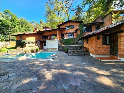 Valle de Bravo, メヒコ州の高級住宅