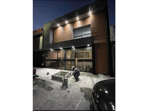 Casa di lusso a San Nicolás de los Garza, Nuevo León