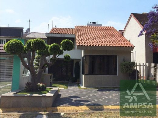 Casa di lusso a Naucalpan de Juárez, Messico (stato federato)