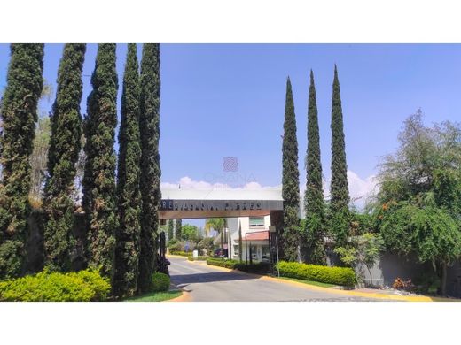 Grond in Ciudad Guzmán, Zapotlán el Grande