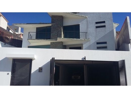 Casa di lusso a Naucalpan de Juárez, Messico (stato federato)