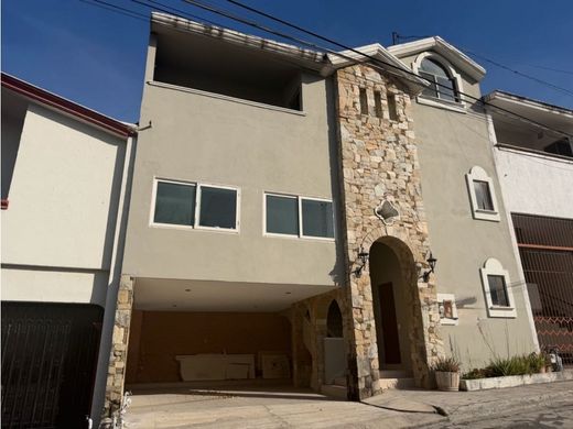 Luxury home in San Pedro, China