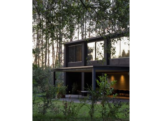 Residential complexes in Valle de Bravo, Estado de México