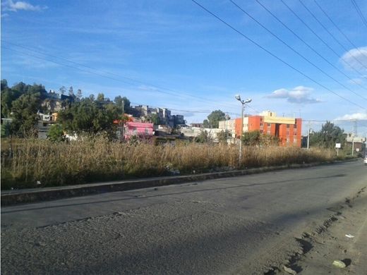 Grundstück in Ecatepec de Morelos, México (Bundesstaat)