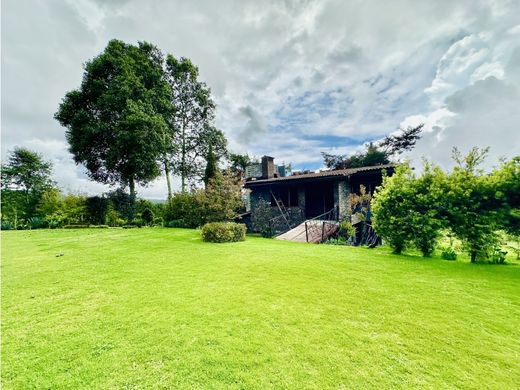 Luxury home in Valle de Bravo, Estado de México