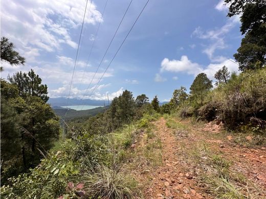 Arsa Valle de Bravo, Estado de México