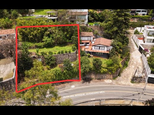 Land in Valle de Bravo, Estado de México