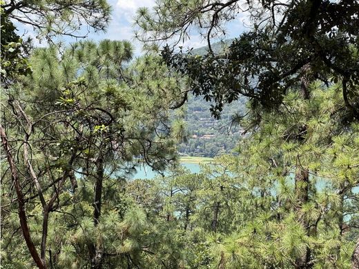 Teren w Valle de Bravo, Estado de México
