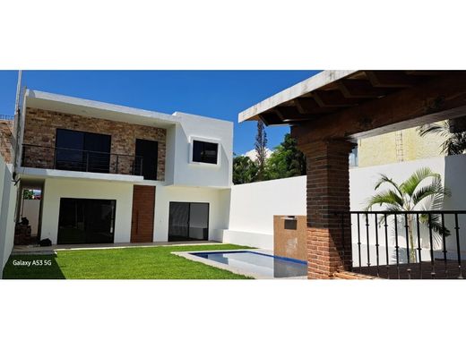 豪宅  Temixco, 莫雷洛斯州