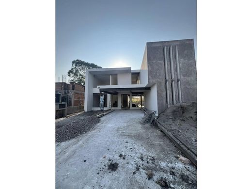 Luxury home in Atlatlahucan, Morelos