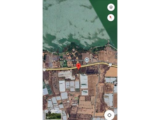 Land in San Luis Soyatlán, Tuxcueca