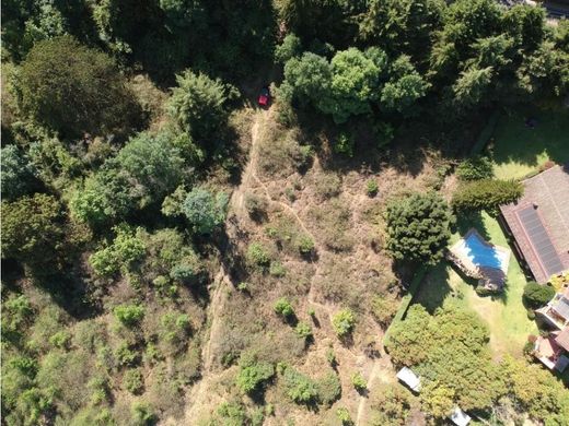 Terreno en Valle de Bravo, Estado de México