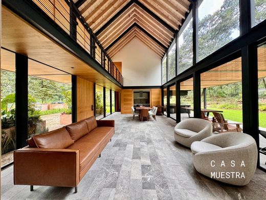 Residential complexes in Valle de Bravo, Estado de México