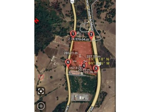 Grond in Tres Marías, Huitzilac