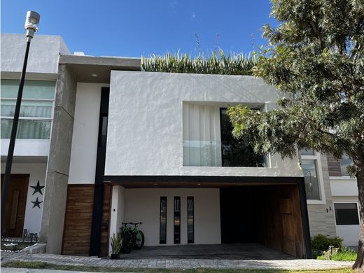 Casa de lujo en San Andrés Cholula, Estado de Puebla