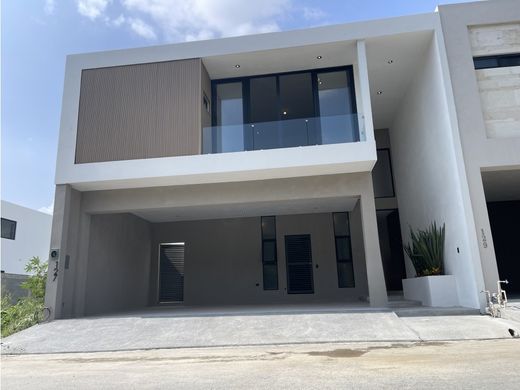 豪宅  Santiago, 新萊昂州