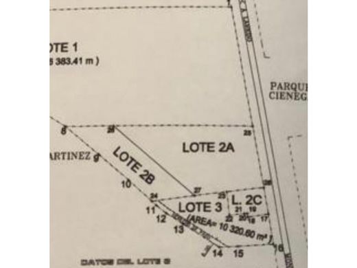 토지 / Ciénega de Flores, Estado de Nuevo León