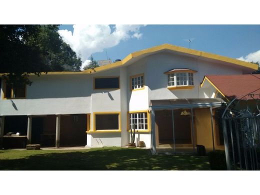 Luxury home in Ciudad López Mateos, Atizapán de Zaragoza