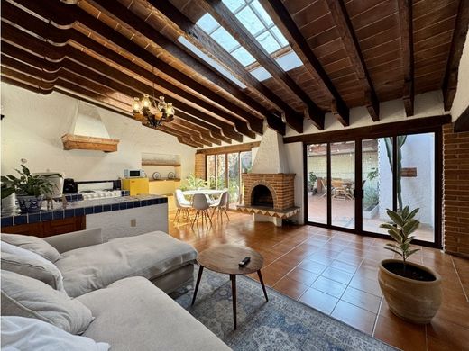 Luxury home in Valle de Bravo, Estado de México