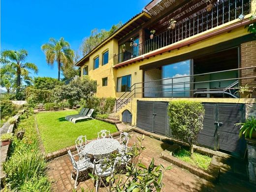 Luxury home in Valle de Bravo, Estado de México