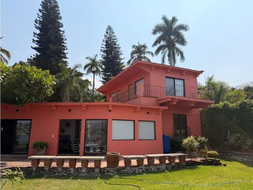 Luxury home in Jojutla, Morelos