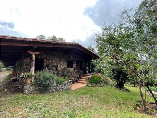 Πολυτελή κατοικία σε Valle de Bravo, Estado de México