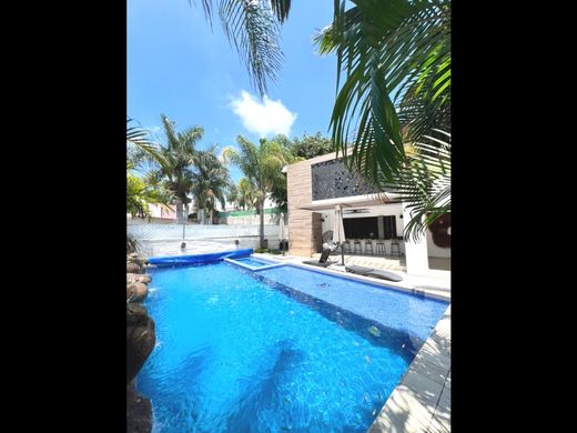 Luxury home in Atlatlahucan, Morelos