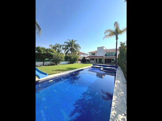 Luxury home in Atlatlahucan, Morelos