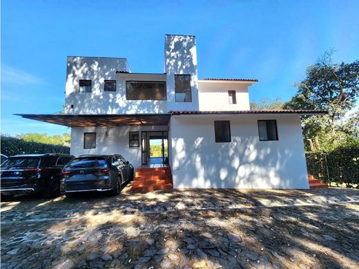 Valle de Bravo, メヒコ州の高級住宅