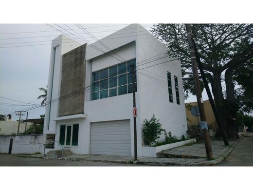 Edificio en Tampico, Estado de Veracruz-Llave