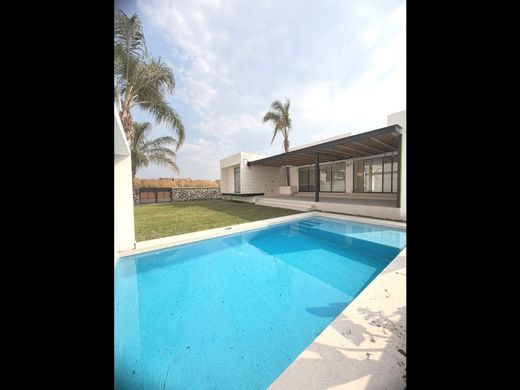 Luxury home in Atlatlahucan, Morelos