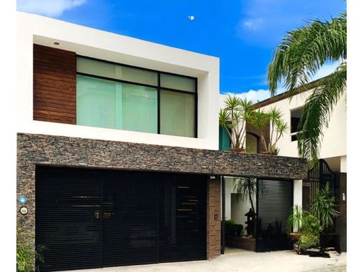 Luxury home in Monterrey, Nuevo León