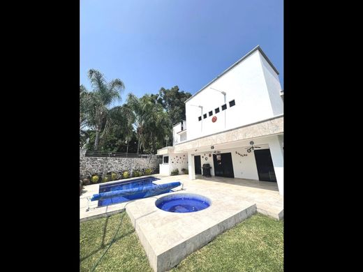 Luxury home in Atlatlahucan, Morelos
