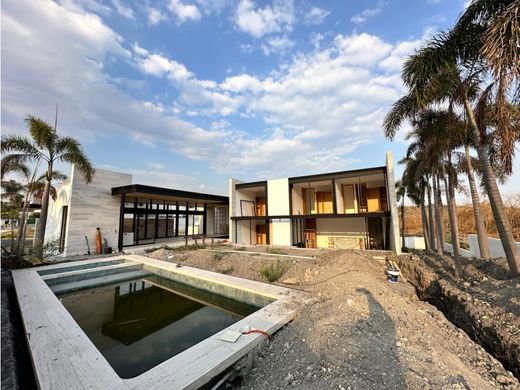 Luksusowy dom w Cocoyoc, Yautepec