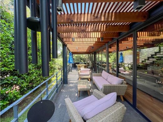 Complesso residenziale a Valle de Bravo, Messico (stato federato)