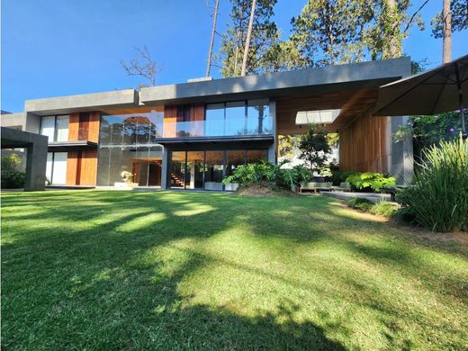 Luxury home in Valle de Bravo, Estado de México