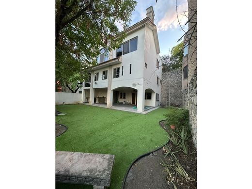 Luxury home in San Pedro, China