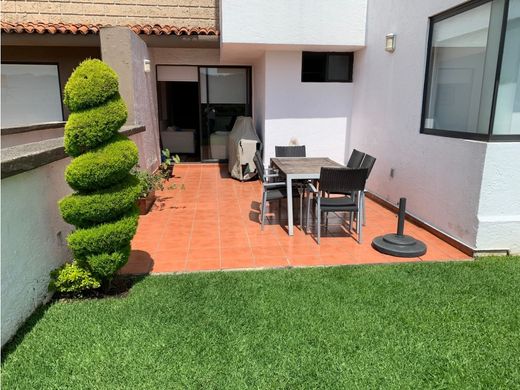 Apartment / Etagenwohnung in Huixquilucan, México (Bundesstaat)