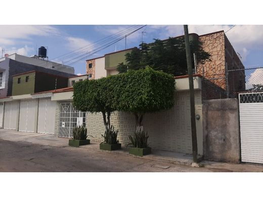 Luxury home in Moroleón, Guanajuato