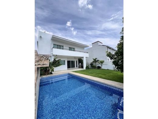 Luxury home in Atlatlahucan, Morelos