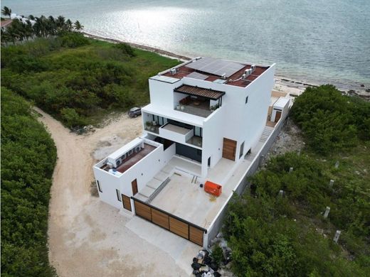Luxury home in Puerto Morelos, Benito Juárez