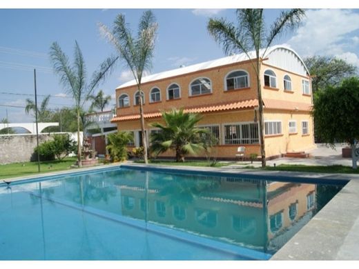 Residential complexes in Puente de Ixtla, Morelos
