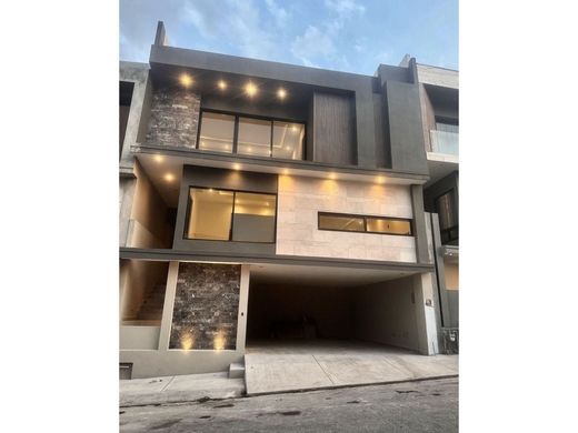 Luxury home in Monterrey, Nuevo León